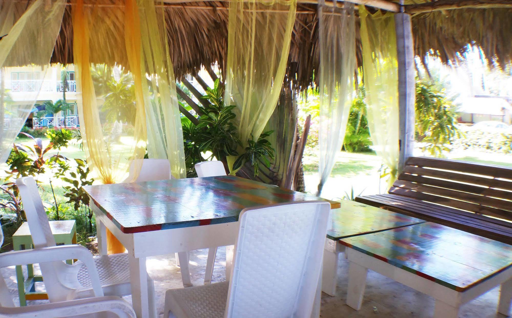 Hotel Los Pinos Las Terrenas Exteriör bild